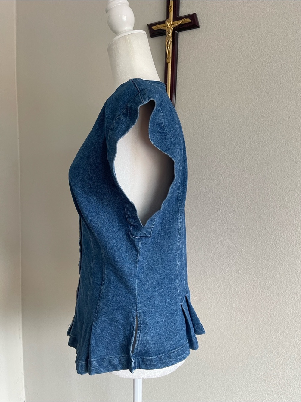 Free People Blue Denim Button-Front V-Neck Peplum Top - Picture 6 of 7